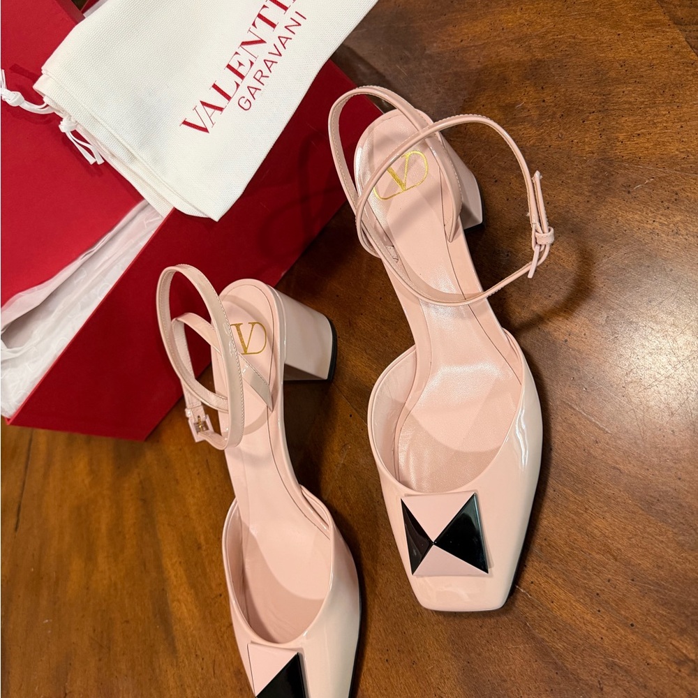 Valentino Garavani Nude Block Heel Pumps